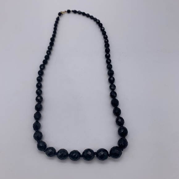 Vintage Women’s Graduated Shiny Black Faced Victorian Gothic Style Glass Beads - Picture 4 of 9